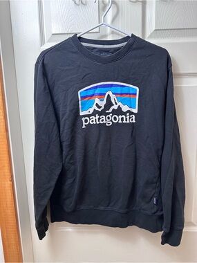 Patagonia Women’s Crew Neck Sweatshirt Medium